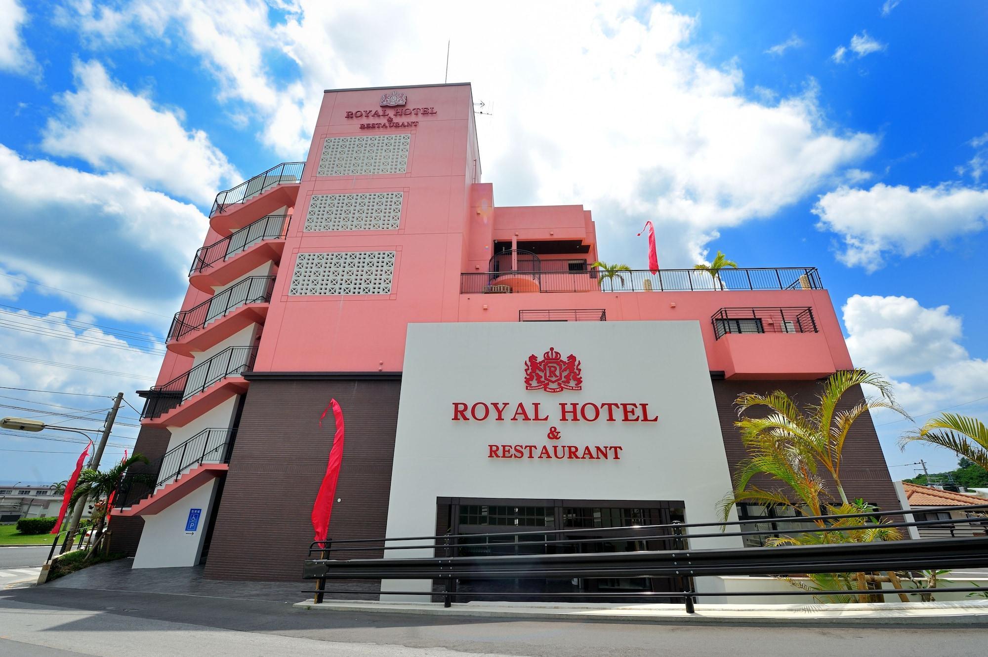 Royal Hotel Йомитан Екстериор снимка